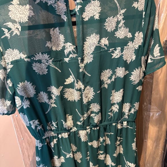 Lulus Green Floral Print MIDI Dress Size L (perfect wedding or events) - Picture 4 of 6